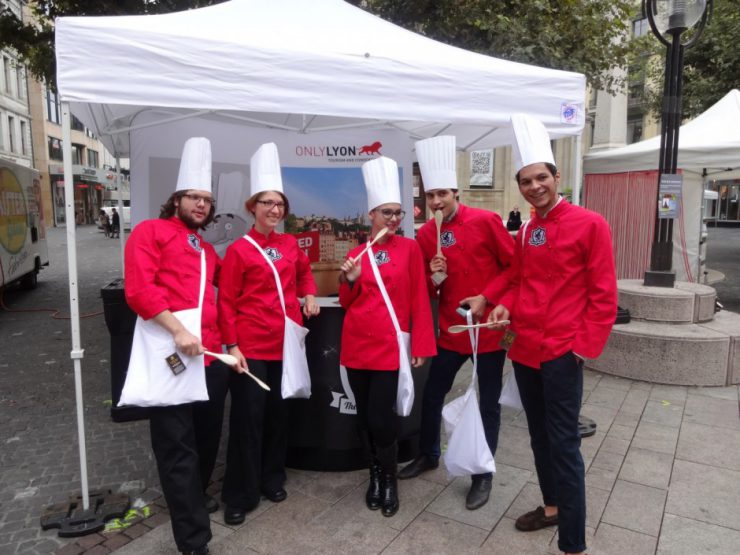 Action de street marketing pour Only Lyon