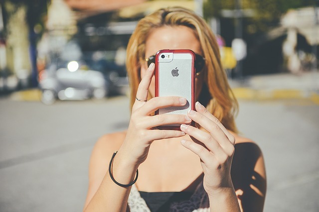 Le mobile : Un accessoire qui domine le quotidien